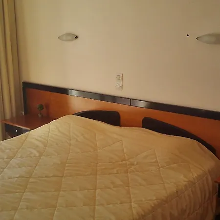 Lido Sofia Lägenhetshotell Agios Gordios (Corfu)